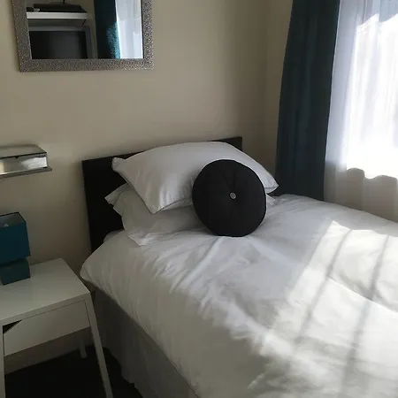Richmond House 3*