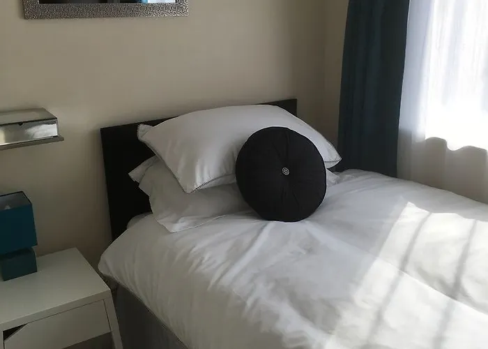Richmond House 3*